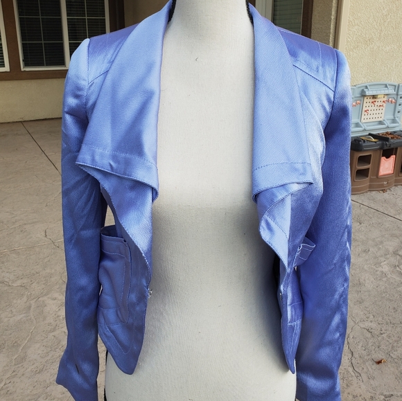 bebe Jackets & Blazers - Bebe satin long sleeve Jacket